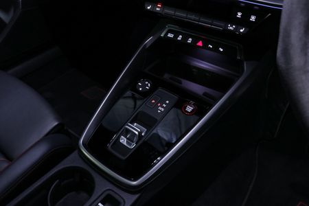 2024-Audi-RS3-Sportback-Quattro-Auto_16
