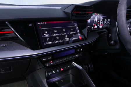 2024-Audi-RS3-Sportback-Quattro-Auto_17