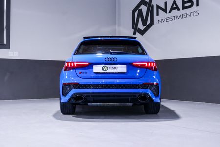 2024-Audi-RS3-Sportback-Quattro-Auto_4