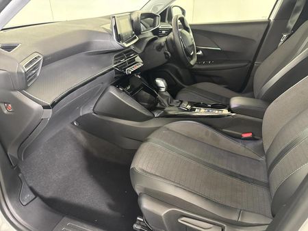 2023-Peugeot-2008-12T-Allure-Auto_8