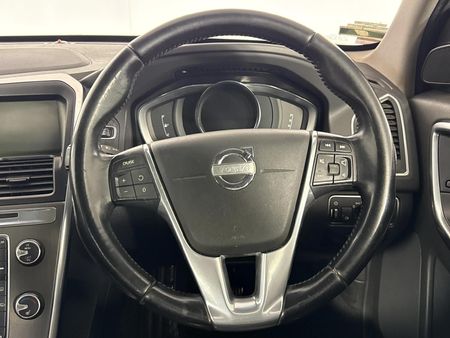 2013-Volvo-XC60-D4-Elite-Auto_11