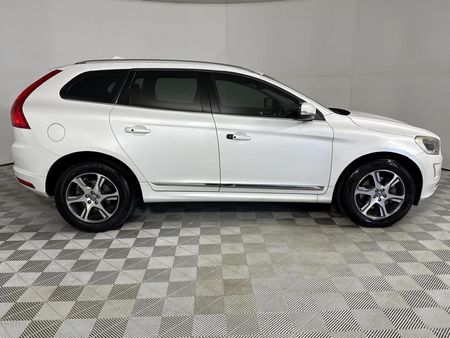 2013-Volvo-XC60-D4-Elite-Auto_16
