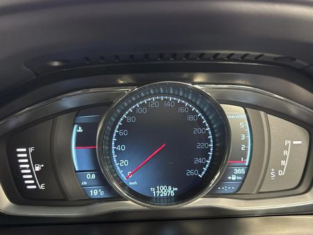2013-Volvo-XC60-D4-Elite-Auto_2