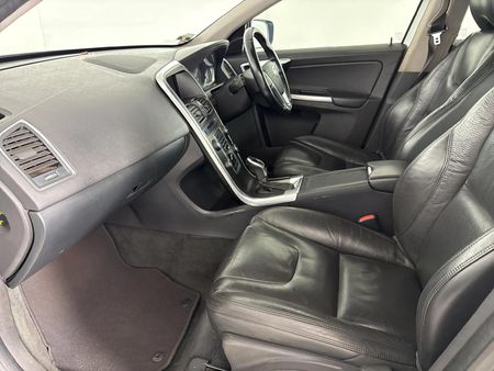 2013-Volvo-XC60-D4-Elite-Auto_8