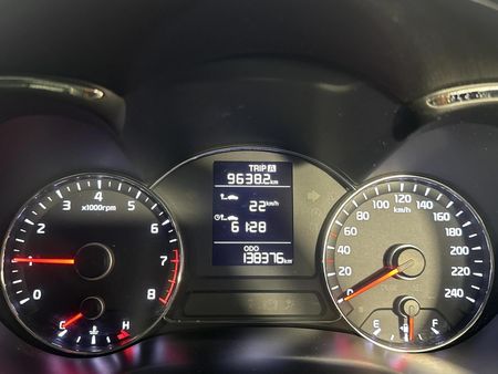 2014-Kia-Cerato-16-EX-5-dr_2