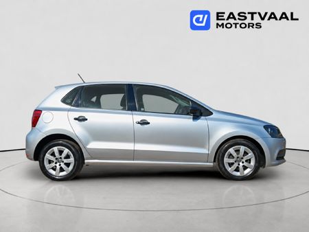 2015-Volkswagen-Polo-GP-12-TSI-Trendline-66kW_7