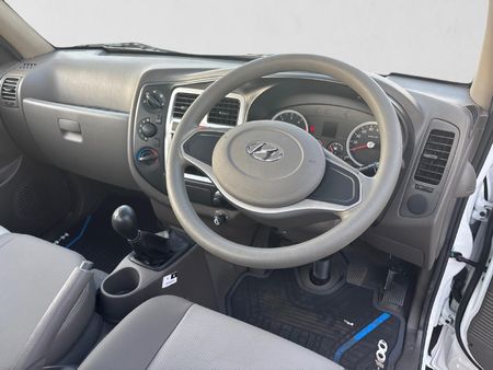 2026-Hyundai-H100-Bakkie-26D-Dropside_12