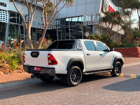 2023-Toyota-Hilux-28-GD-6-Raised-Body-Legend-RS-Auto-Double-Cab_4
