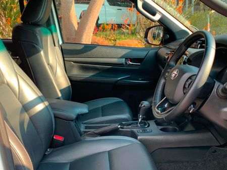2023-Toyota-Hilux-28-GD-6-Raised-Body-Legend-RS-Auto-Double-Cab_7