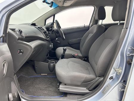 2012-Chevrolet-Spark-12-L_6
