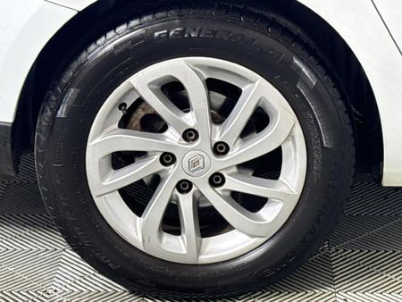 2013-Renault-Fluence-16-Expression_7