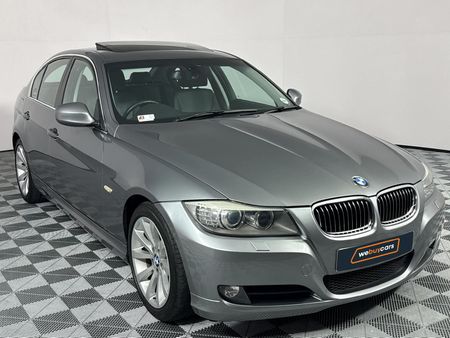 2010-BMW-3-Series-323i-Innovation-Auto_17