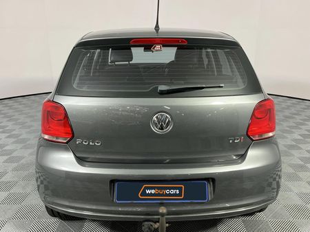 2013-Volkswagen-Polo-16-TDI-Comfortline-5-dr_17
