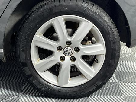 2013-Volkswagen-Polo-16-TDI-Comfortline-5-dr_6