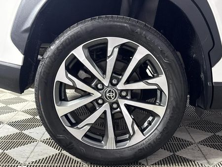 2022-Toyota-Corolla-Cross-18-XR_7