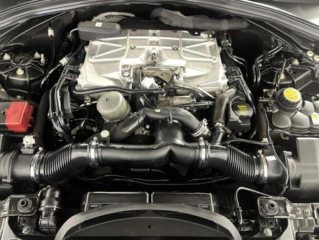 2019-Jaguar-F-Pace-50-V8-SVR_12