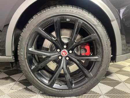 2019-Jaguar-F-Pace-50-V8-SVR_6