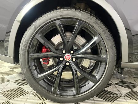 2019-Jaguar-F-Pace-50-V8-SVR_7