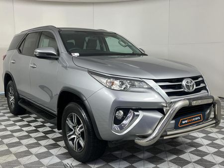 2019-Toyota-Fortuner-24-GD-6-Raised-Body-Auto_15