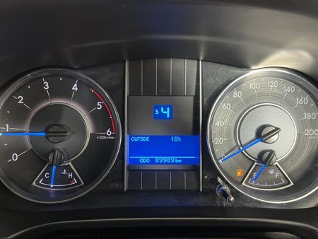 2019-Toyota-Fortuner-24-GD-6-Raised-Body-Auto_2