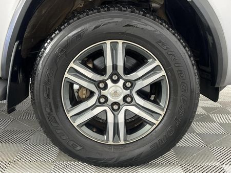 2019-Toyota-Fortuner-24-GD-6-Raised-Body-Auto_4