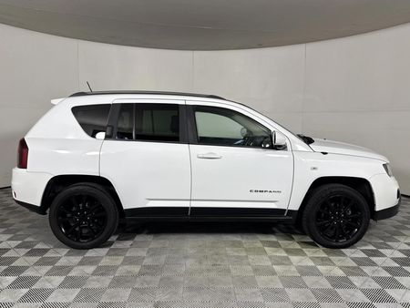 2014-Jeep-Compass-20-Limited-Auto_13