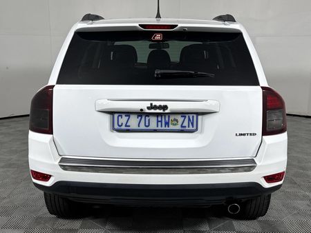 2014-Jeep-Compass-20-Limited-Auto_14