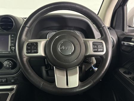2014-Jeep-Compass-20-Limited-Auto_8