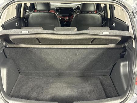 2018-Hyundai-Grand-i10-125-Glide_14