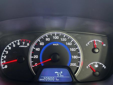 2018-Hyundai-Grand-i10-125-Glide_2