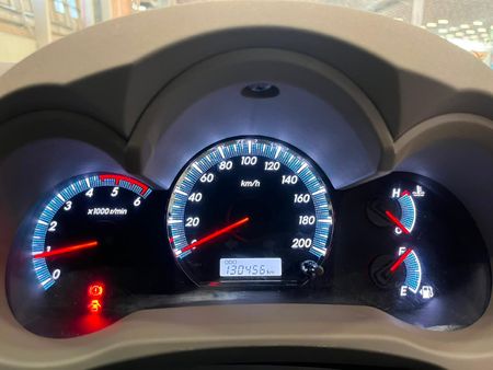 2012-Toyota-Fortuner-25-D-4D-Raised-Body_10