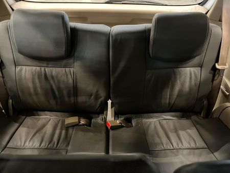 2012-Toyota-Fortuner-25-D-4D-Raised-Body_12