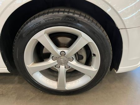 2018-Audi-A3-Sedan-20-TDI-S-Line-Auto_8