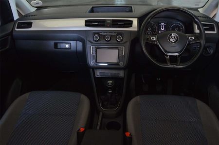 2020-Volkswagen-Caddy-10-TSI-Trendline_6