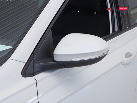 2026-Volkswagen-Taigo-10-TSI-Life-Auto_10