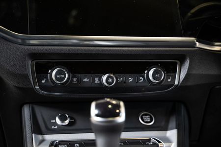 2023-Audi-Q3-Sportback-14-TFSI-Auto-S-Line-35-TFSI_14