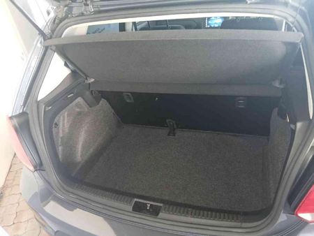 2026-Volkswagen-Polo-Vivo-16-Life_7