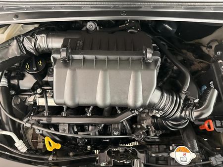2013-Hyundai-i10-125-GLS-Fluid-Auto_11