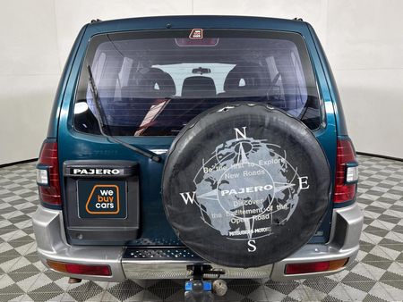 2001-Mitsubishi-Pajero-3500i-Auto-5-dr_14