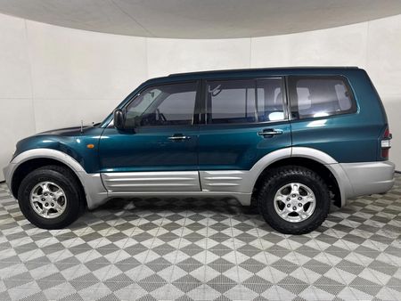 2001-Mitsubishi-Pajero-3500i-Auto-5-dr_15
