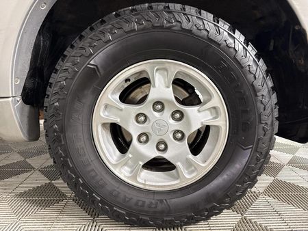 2001-Mitsubishi-Pajero-3500i-Auto-5-dr_3