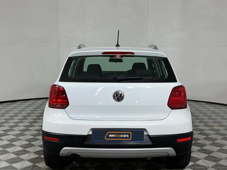 2017-Volkswagen-Polo-Cross-12-TSI_18