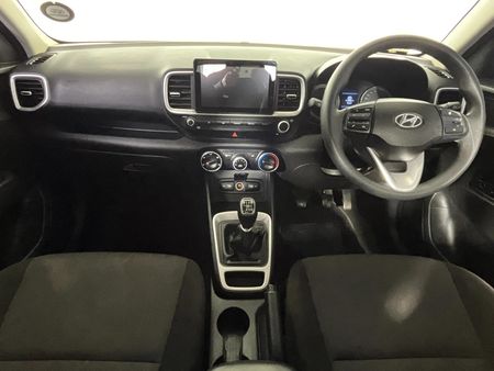 2022-Hyundai-Venue-10-TGDI-Fluid_1