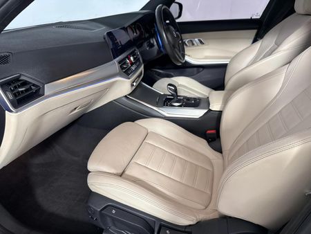 2019-BMW-3-Series-320d-M-Sport_8