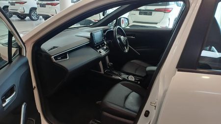 2024-Toyota-Corolla-Cross-18-XS_9