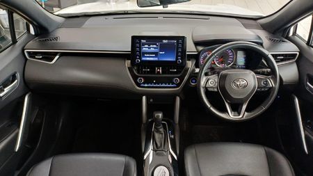 2024-Toyota-Corolla-Cross-18-XS_5