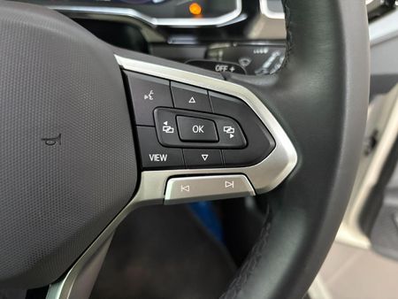 2026-Volkswagen-Taigo-10-TSI-R-Line-Auto_9