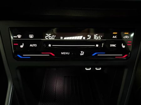 2026-Volkswagen-Taigo-10-TSI-R-Line-Auto_5