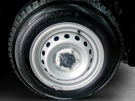2025-Toyota-Hilux-24-GD-Single-Cab_11