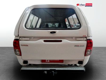 2025-Toyota-Hilux-24-GD-Single-Cab_4